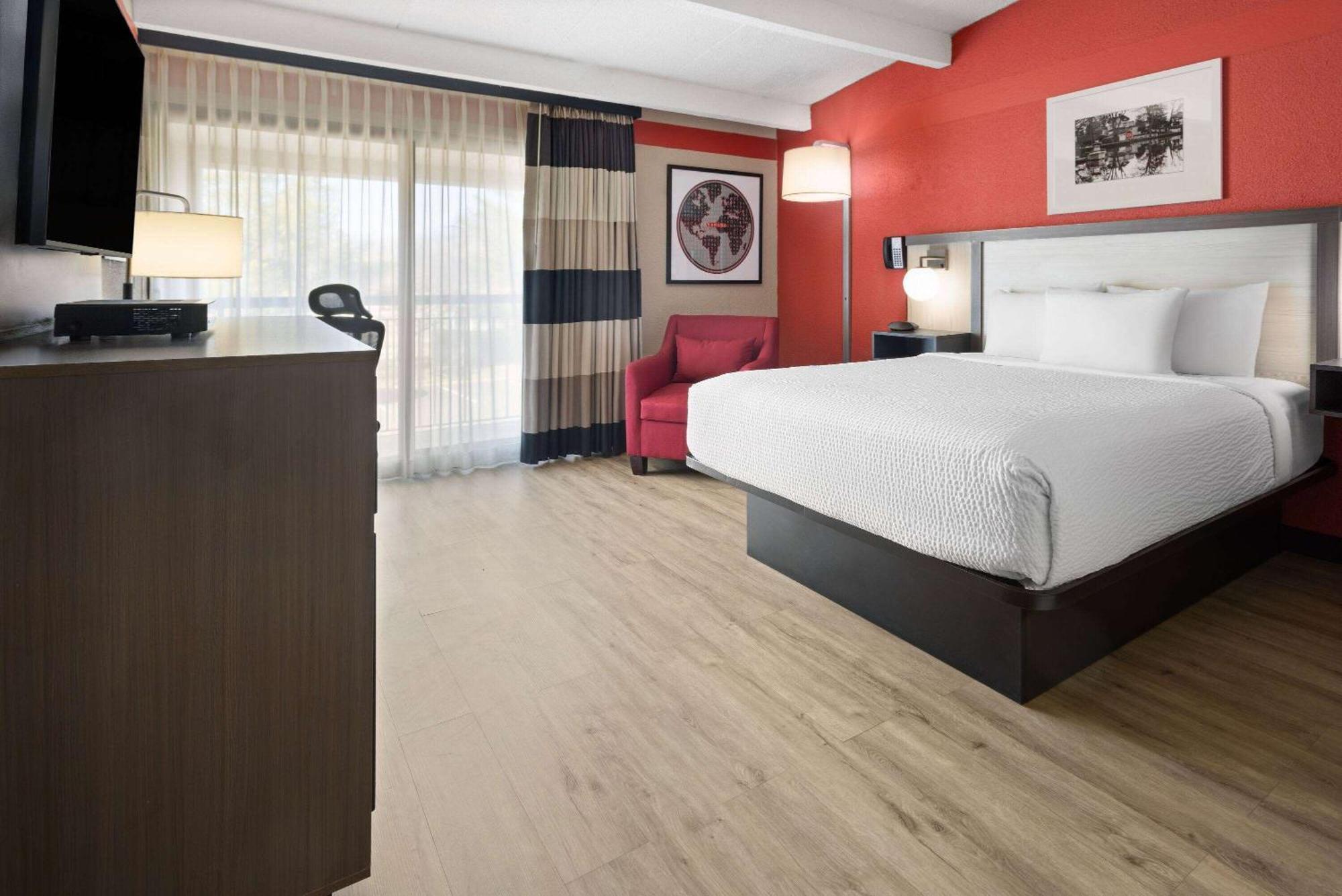 Ramada By Wyndham Parsippany Otel Dış mekan fotoğraf