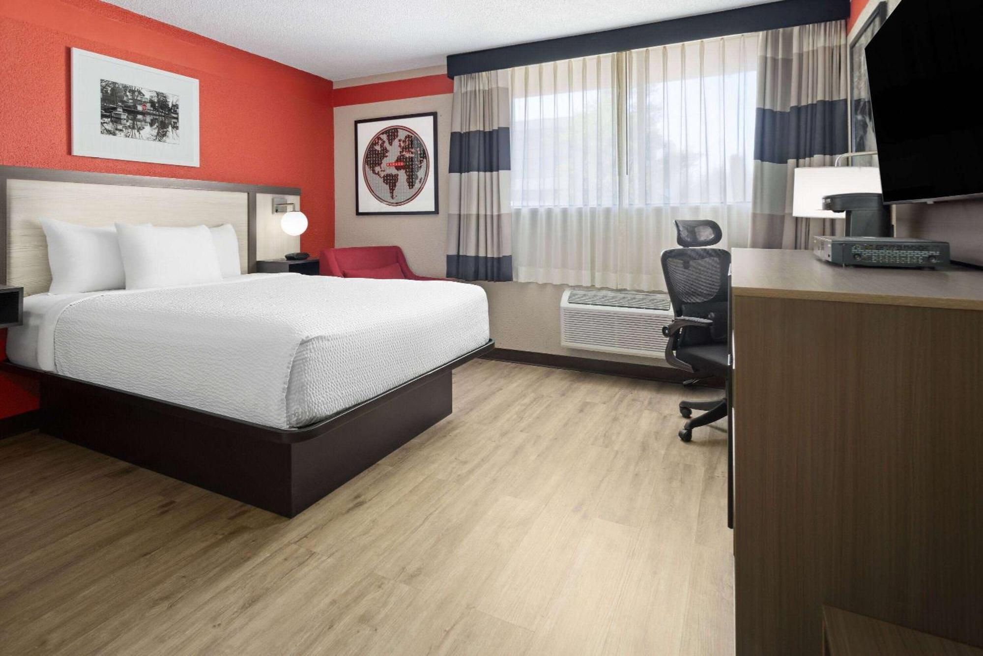 Ramada By Wyndham Parsippany Otel Dış mekan fotoğraf